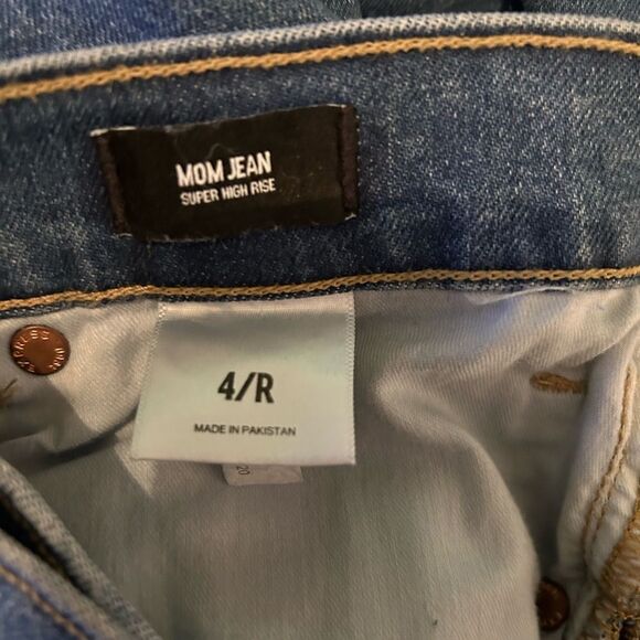 Express Mom Wedgie Jeans Super High Rise Button Fly Medium Wash Size 4 - Picture 5 of 8